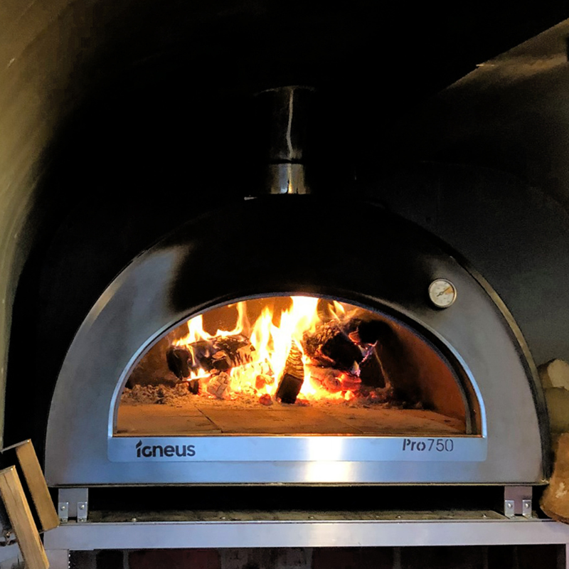 Igneus Pro 750 Pizza Oven - Black